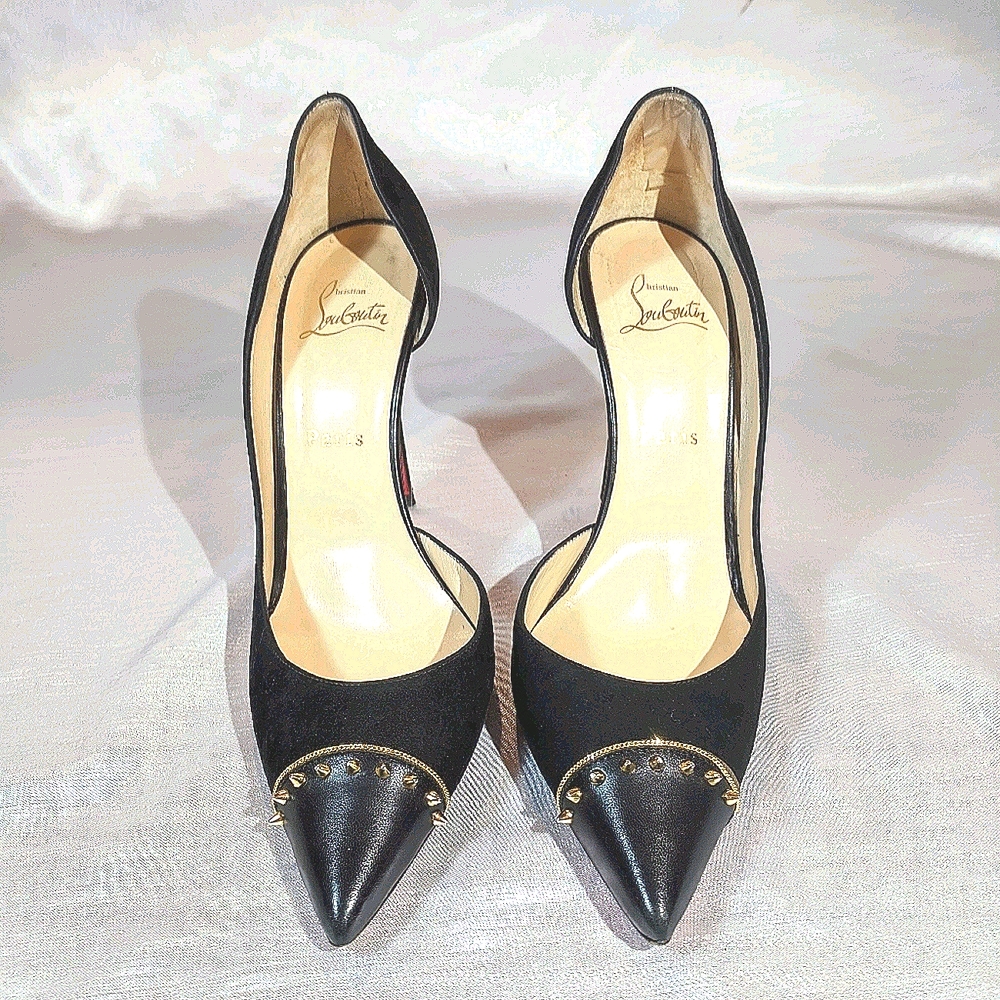 Christian Louboutin black suede heels. 38.5